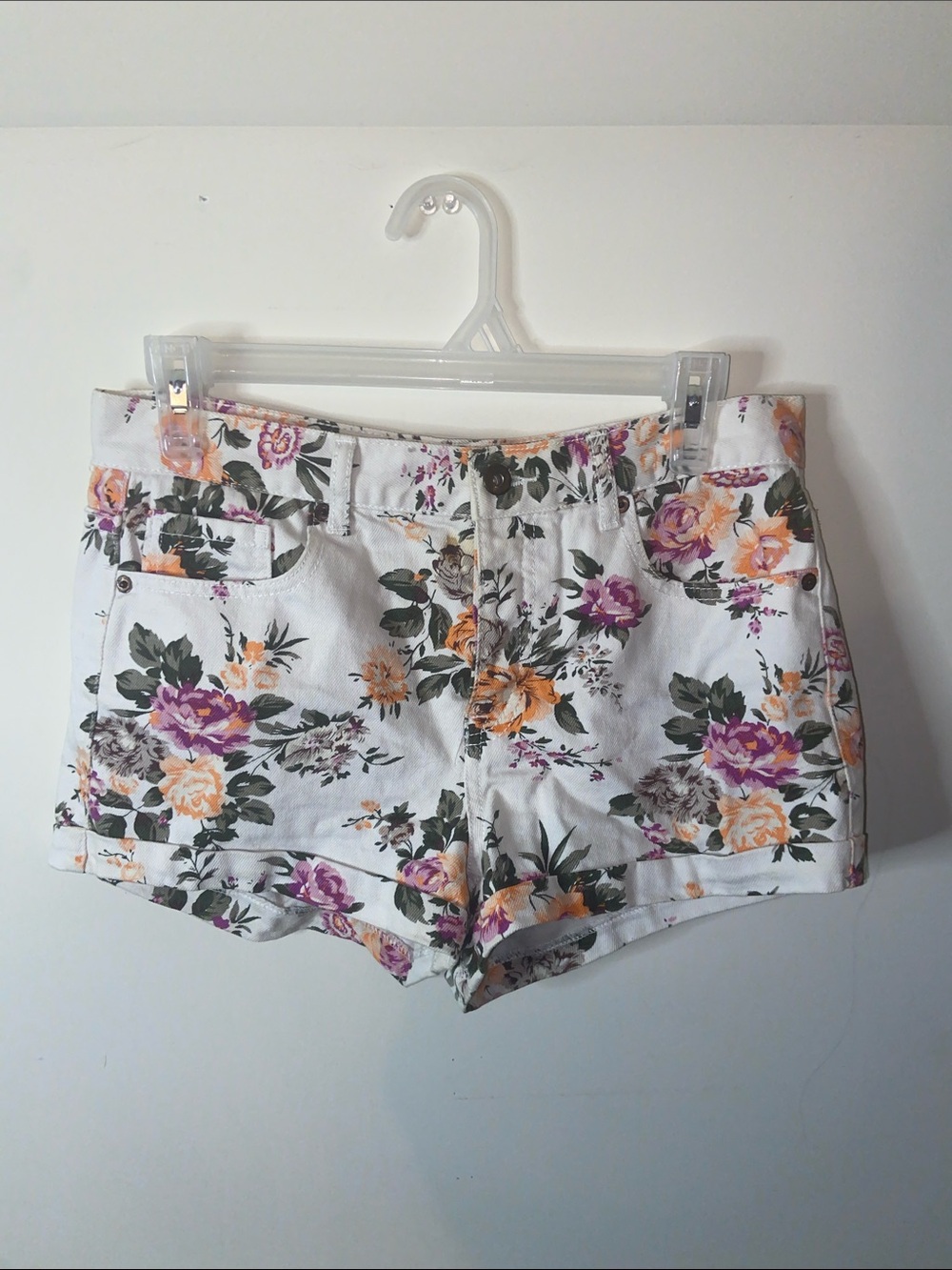 Forever 21 Off White Floral High Waisted Button Fly Shorts Size 28